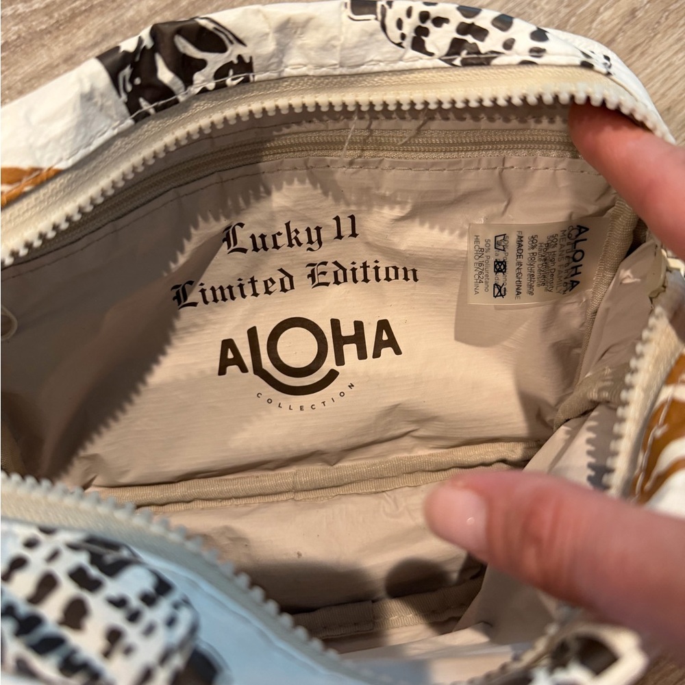 Preloved Aloha Collection Lucky 11 bag  with shells 🐚 - Picture 5 of 5